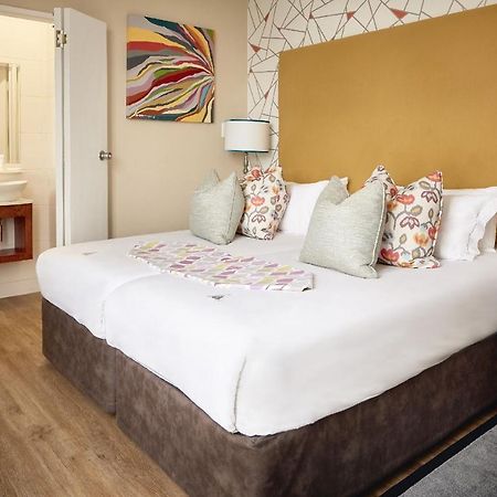 First Group Oceanic Hotel Durban Exterior photo